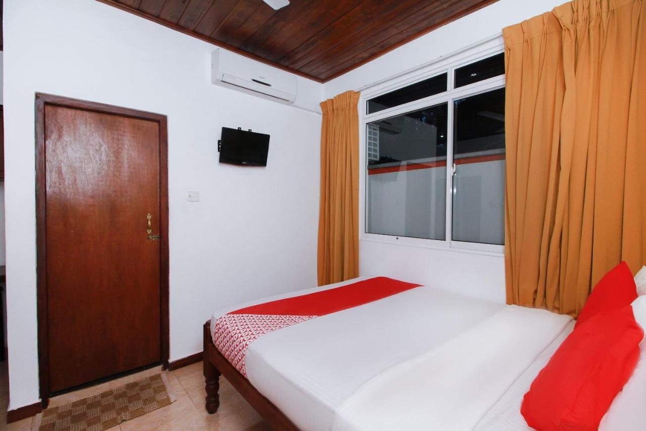 Hotel Aradhana Ґалле Екстер'єр фото