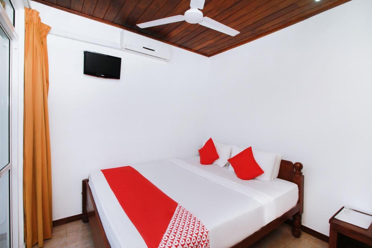 Hotel Aradhana Ґалле Екстер'єр фото