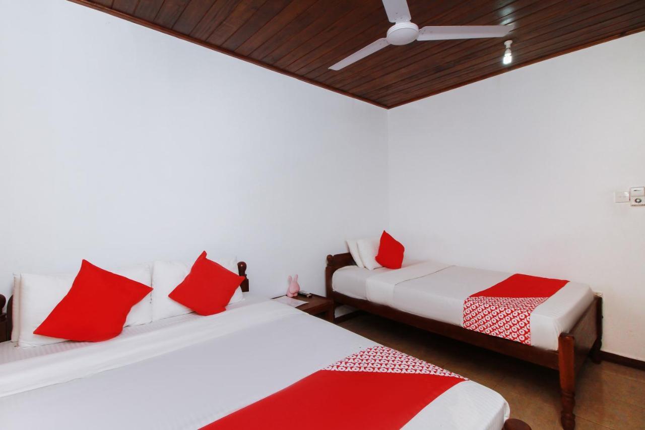 Hotel Aradhana Ґалле Екстер'єр фото